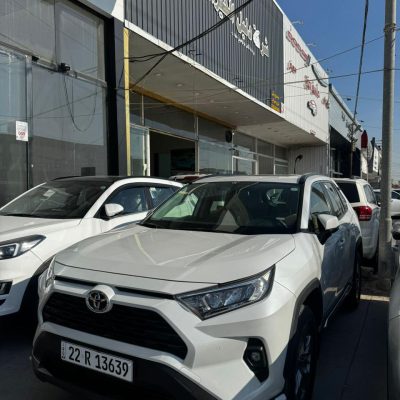 تویوتا RAV4 مدل 2025 - 65,000 کیلومتر