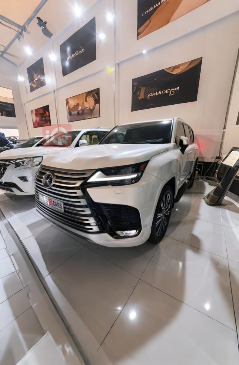 dsxczAZsdxc لکسوس LX600 پلاتینیوم 2024 با کارکرد 8000 کیلومتر | سیارفر
